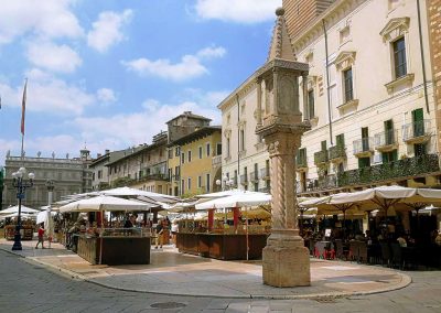 Verona Piazza delle Erbe